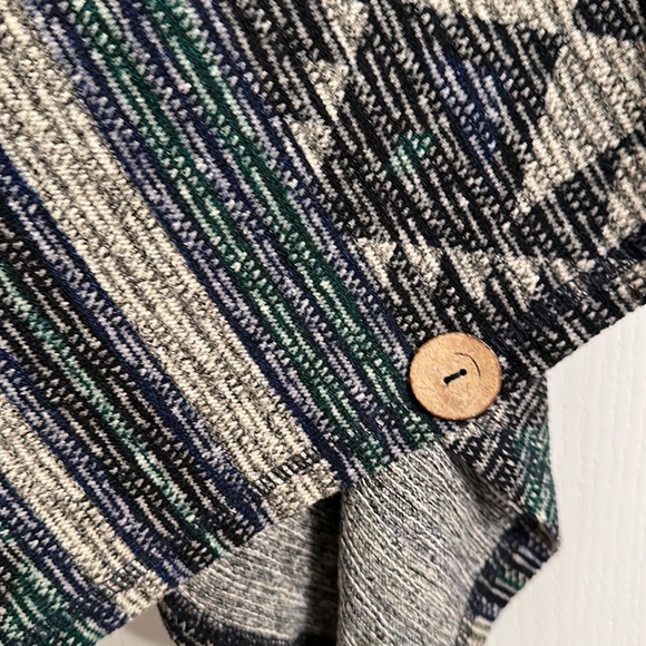 Chris & Carol Aztec Kimono - Picture 4 of 7